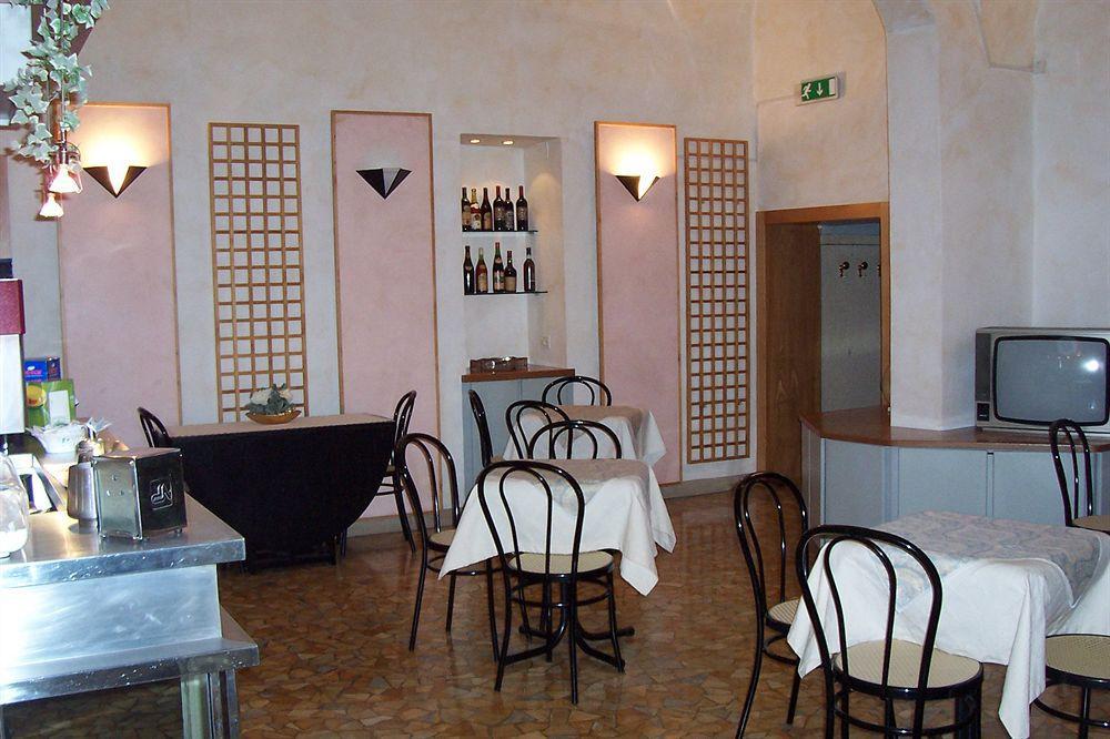 Allegroitalia Nazionale Volterra Buitenkant foto