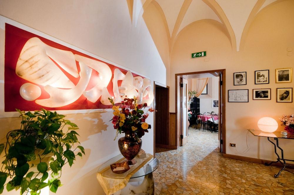 Allegroitalia Nazionale Volterra Buitenkant foto