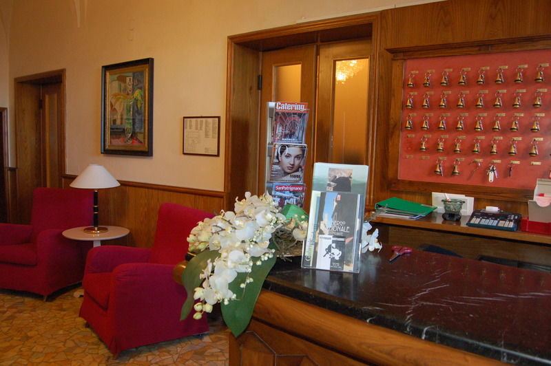 Allegroitalia Nazionale Volterra Buitenkant foto